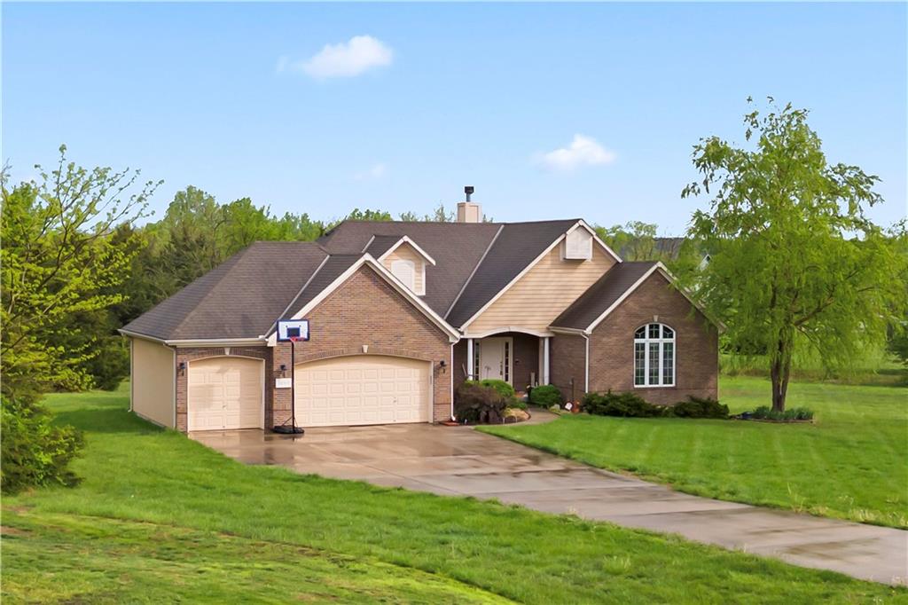28919 Hackberry Circle Property Photo 3