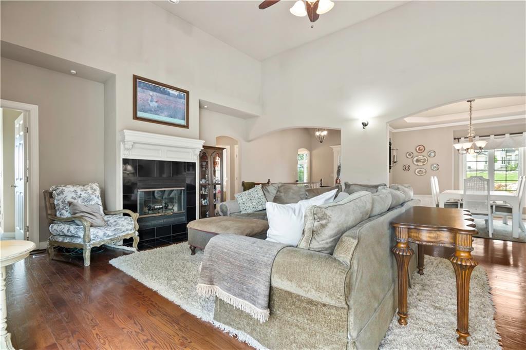 28919 Hackberry Circle Property Photo 13