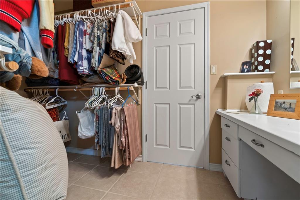 28919 Hackberry Circle Property Photo 44