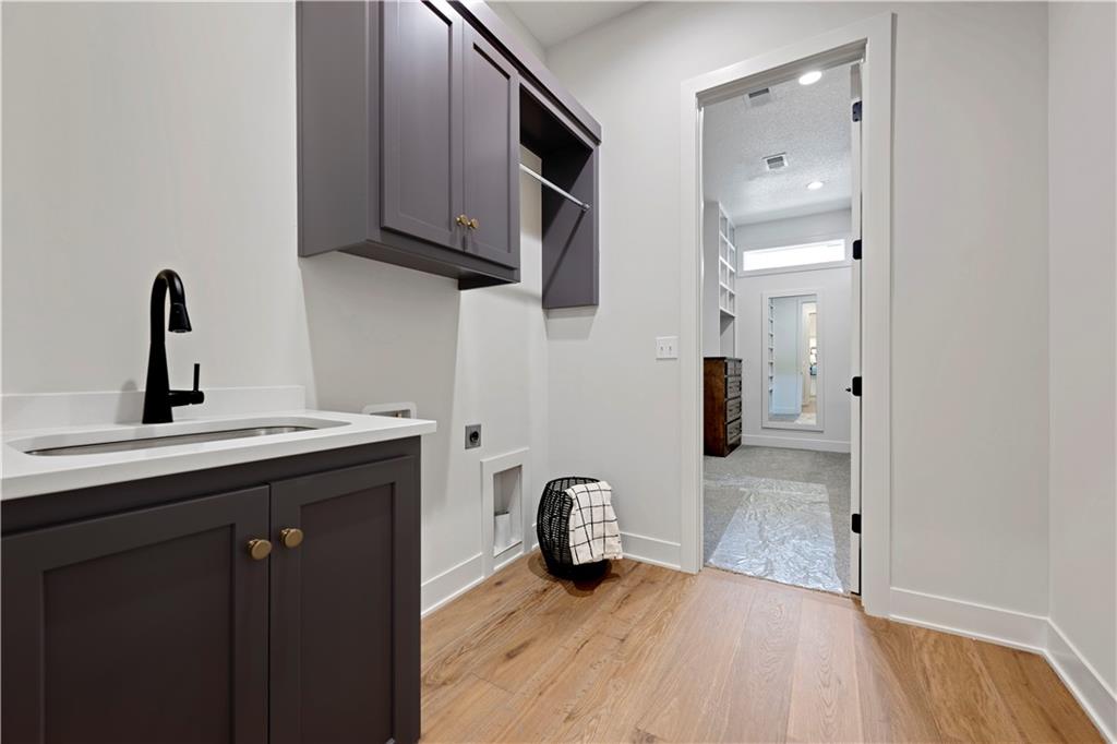 17408 Parkhill Street Property Photo 22