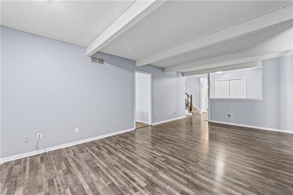 5506 Nw Verlin Drive Property Photo 8