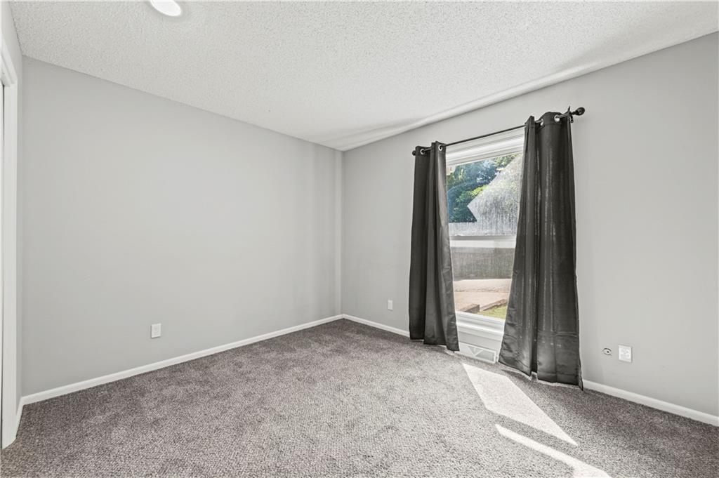 5506 Nw Verlin Drive Property Photo 25