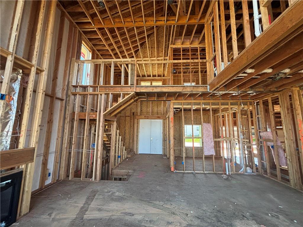 17608 Knox Street Property Photo 7