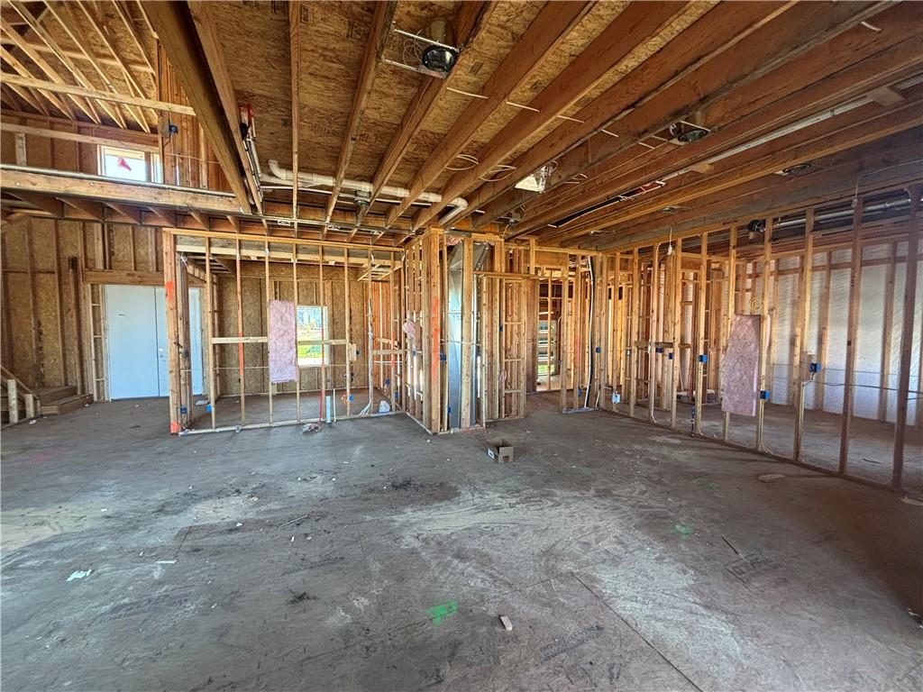 17608 Knox Street Property Photo 8