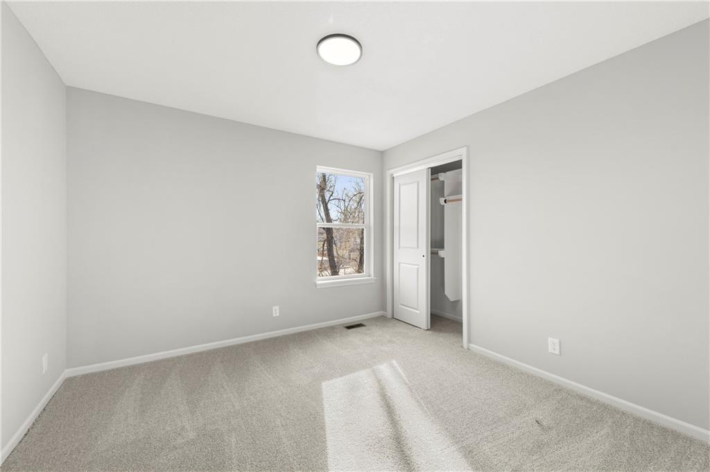 1114 Armstrong Avenue Property Photo 23