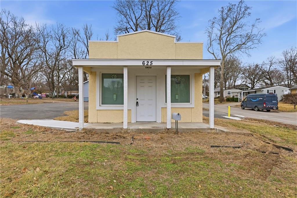 625 W 23rd Street Property Photo 1