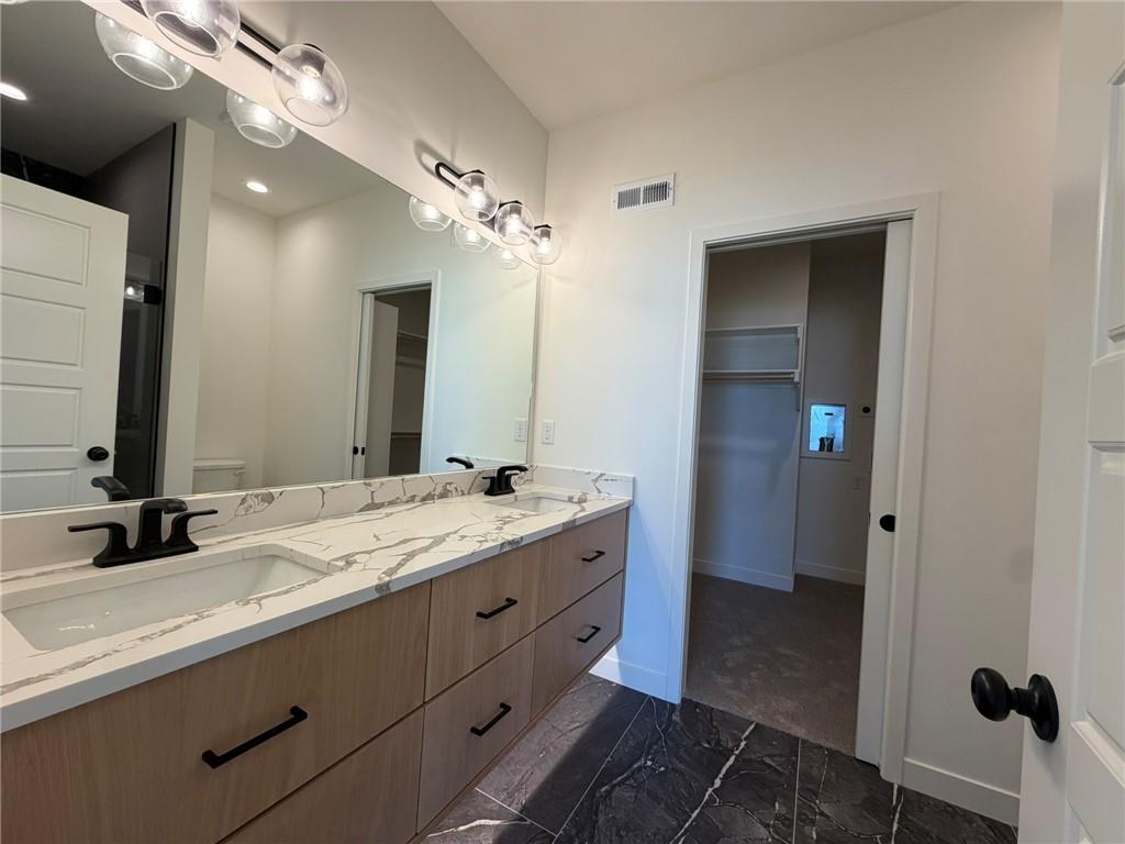 22504 W 93rd Terrace Property Photo 14