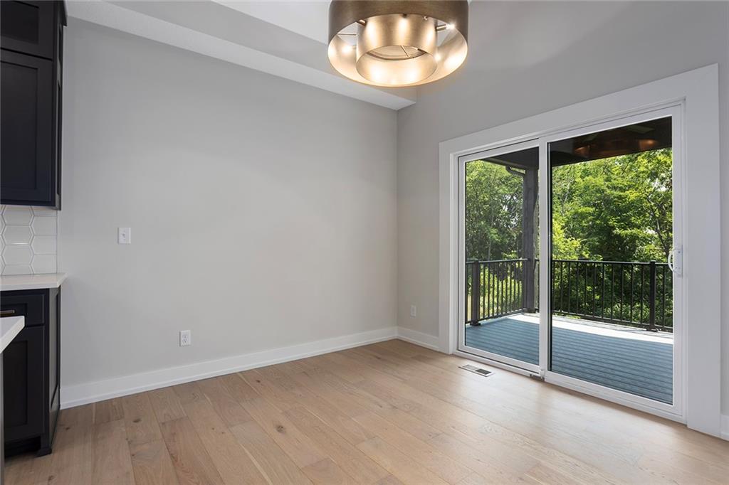 9727 N Montclair Avenue Property Photo 16