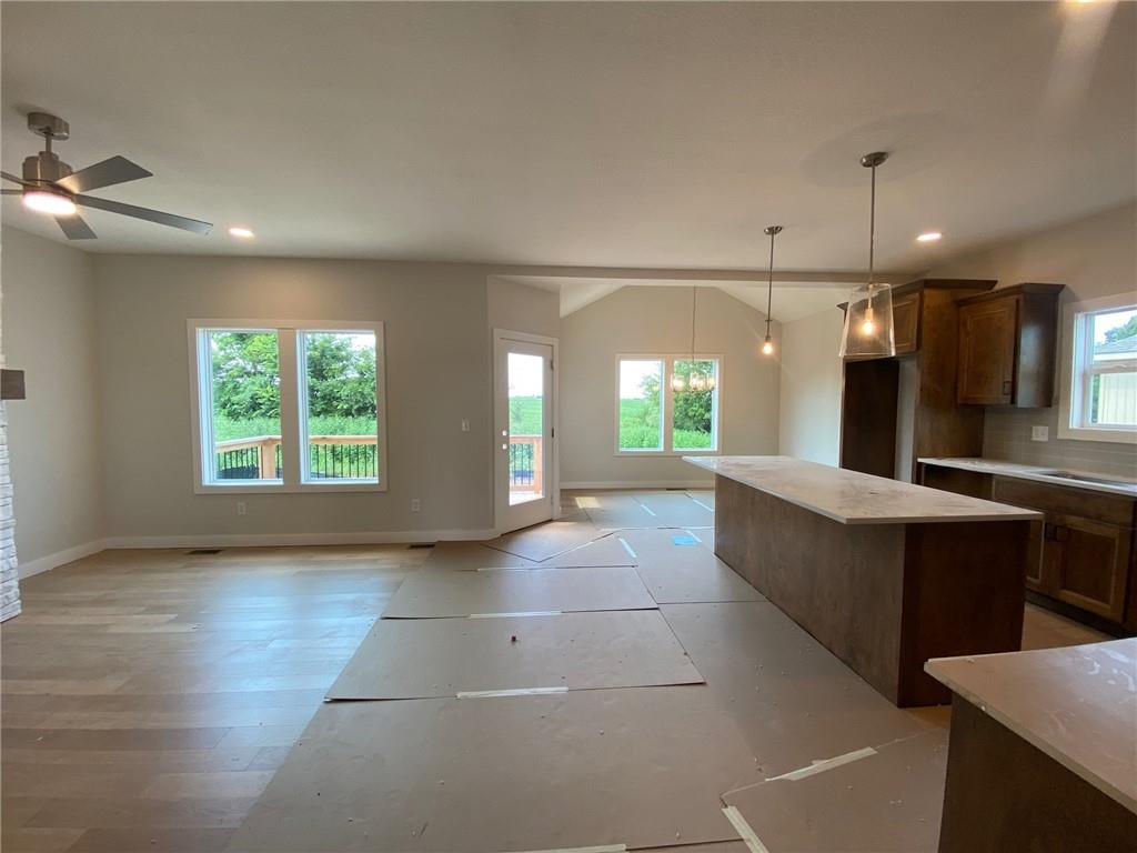 19338 Skyview Lane Property Photo 8