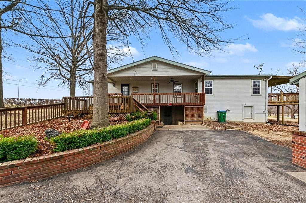 1492 Sw Hook Road Property Photo 2