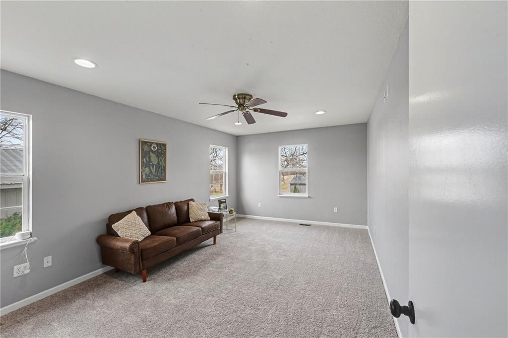 1492 Sw Hook Road Property Photo 13