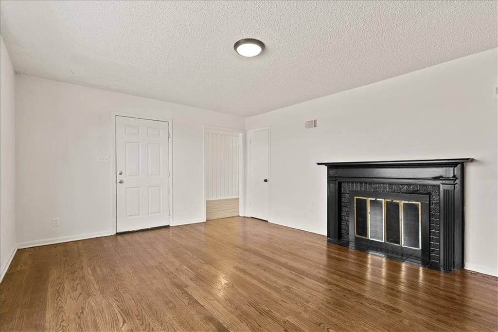 7505 E 130th Street Property Photo 7