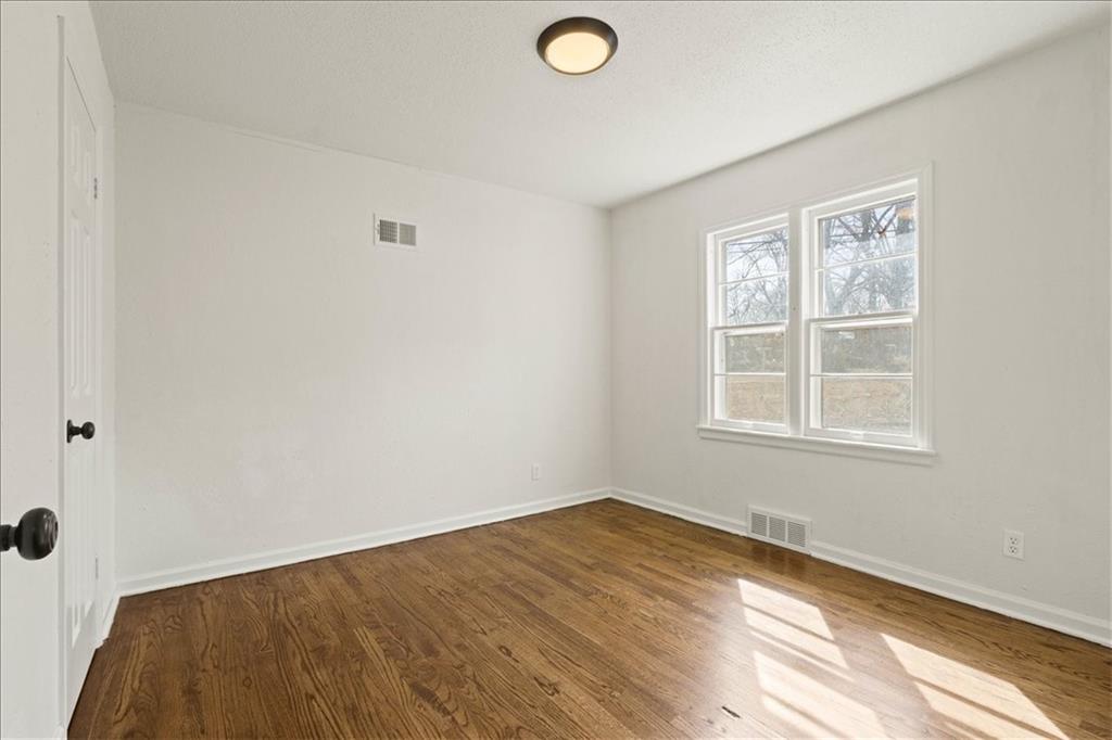 7505 E 130th Street Property Photo 13