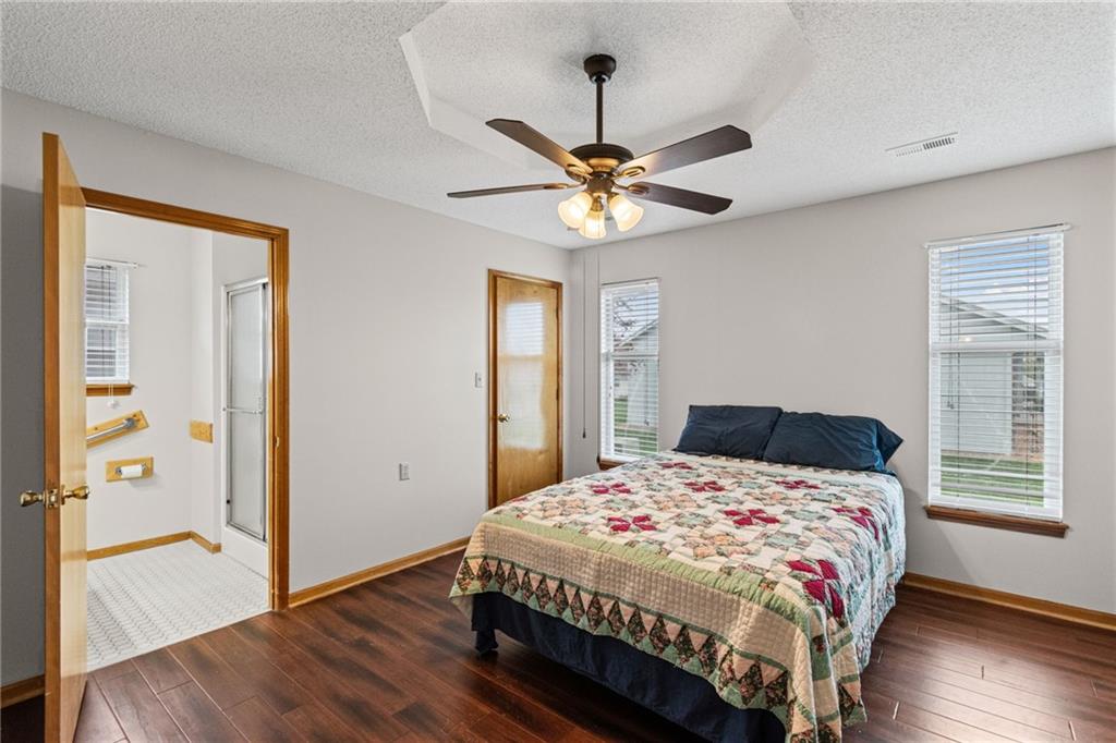 515 S Saturn Drive Property Photo 17