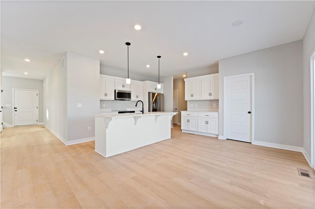 1503 Sw Meadowlark Court Property Photo 6
