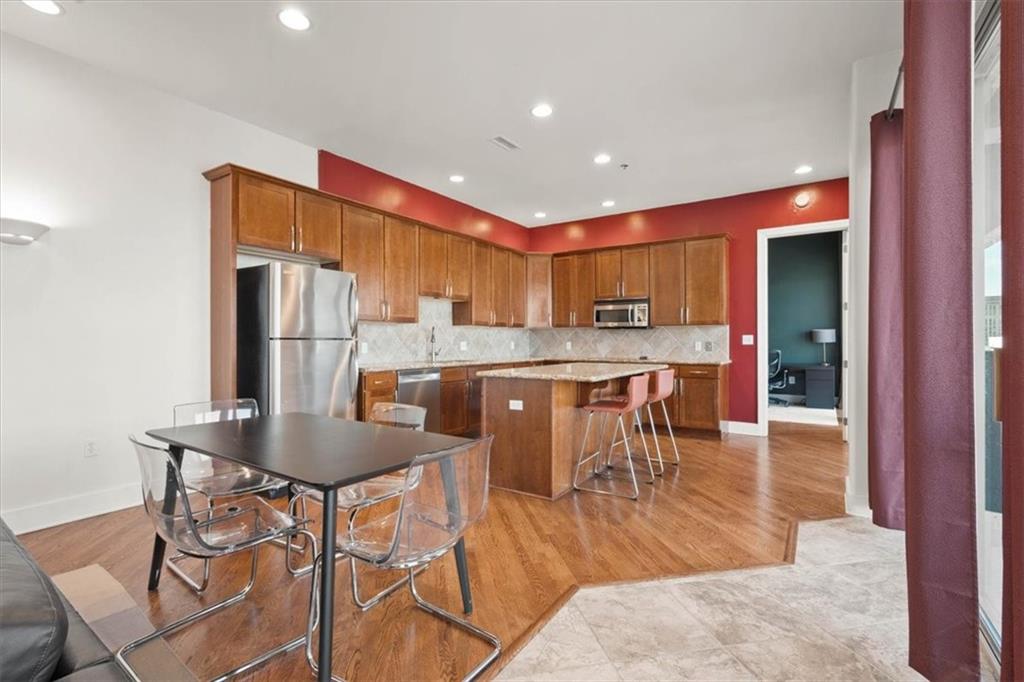 600 Admiral Boulevard Property Photo 7