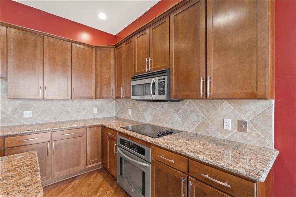 600 Admiral Boulevard Property Photo 15