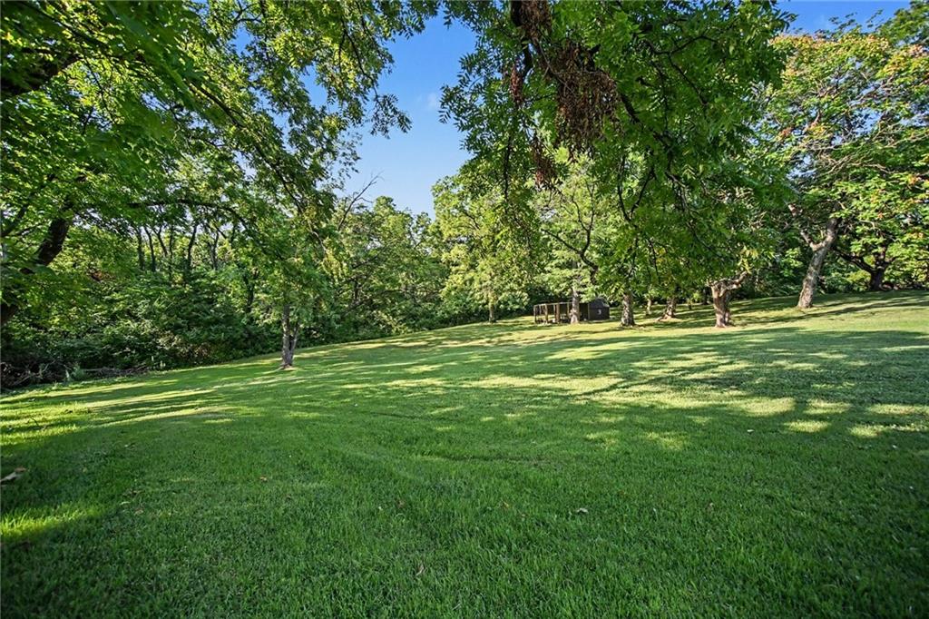 6501 Nw Valley View Drive Property Photo 6