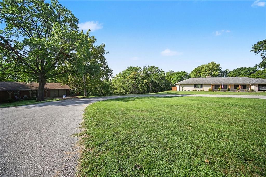 6501 Nw Valley View Drive Property Photo 12