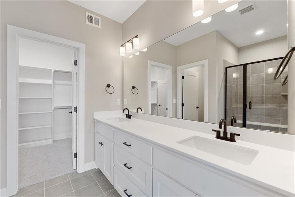 24980 W 94th Place Property Photo 16
