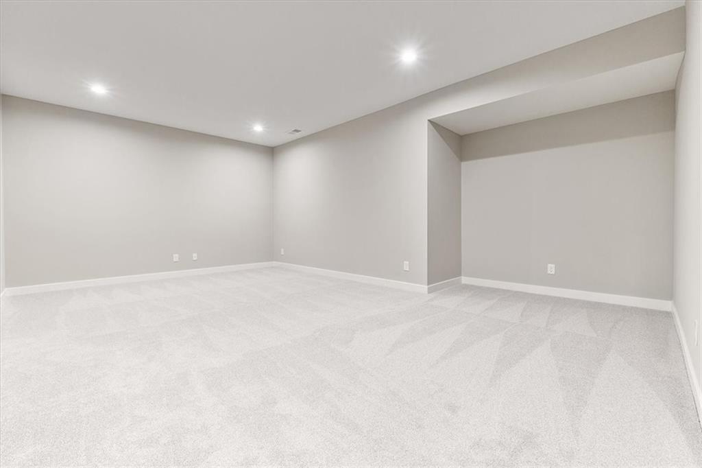 24980 W 94th Place Property Photo 22