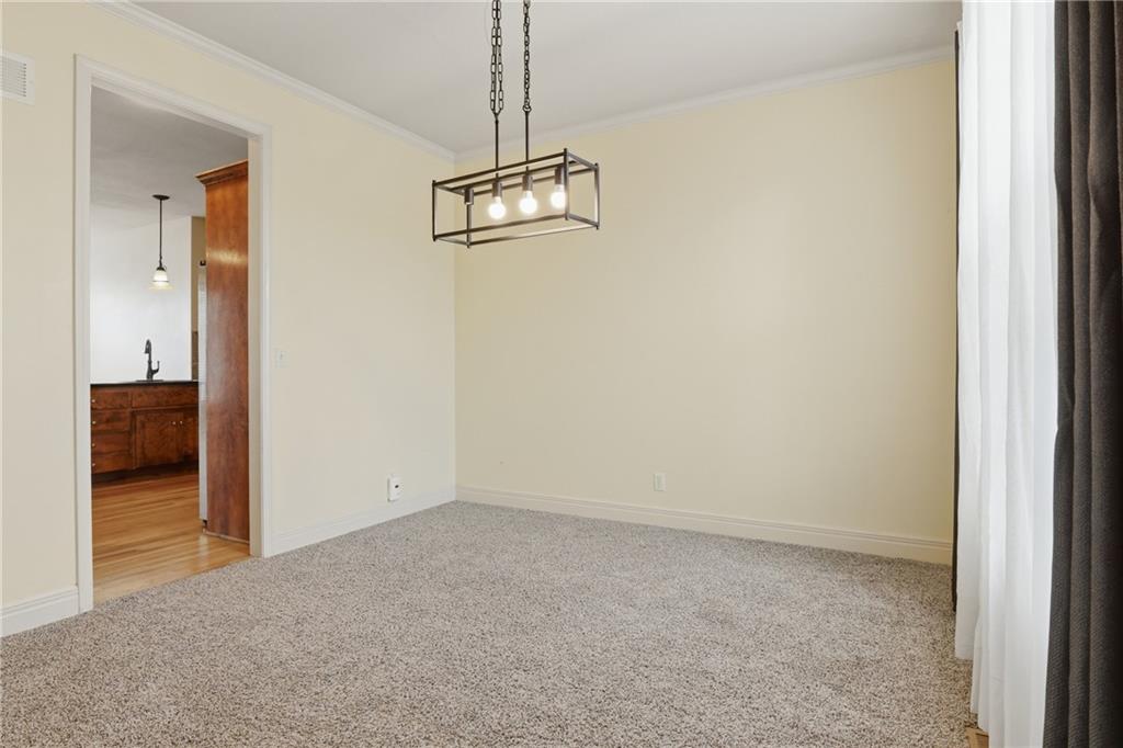 11104 Augusta Drive Property Photo 5