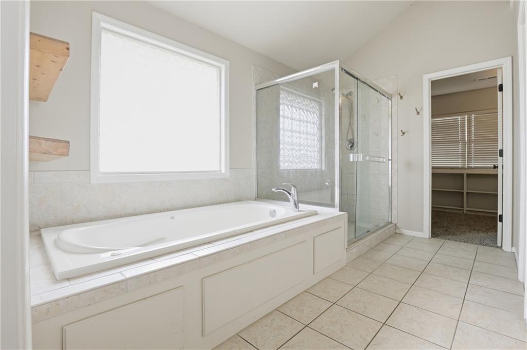 11104 Augusta Drive Property Photo 25