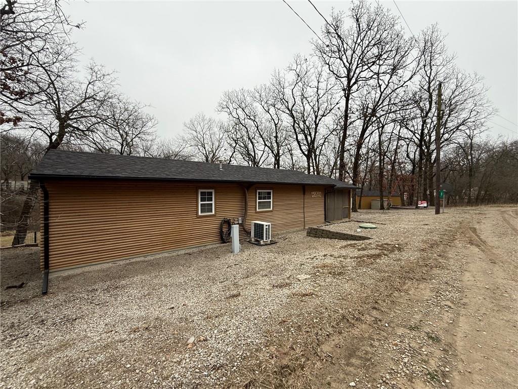 89 Nw Lakeside Drive Property Photo 7