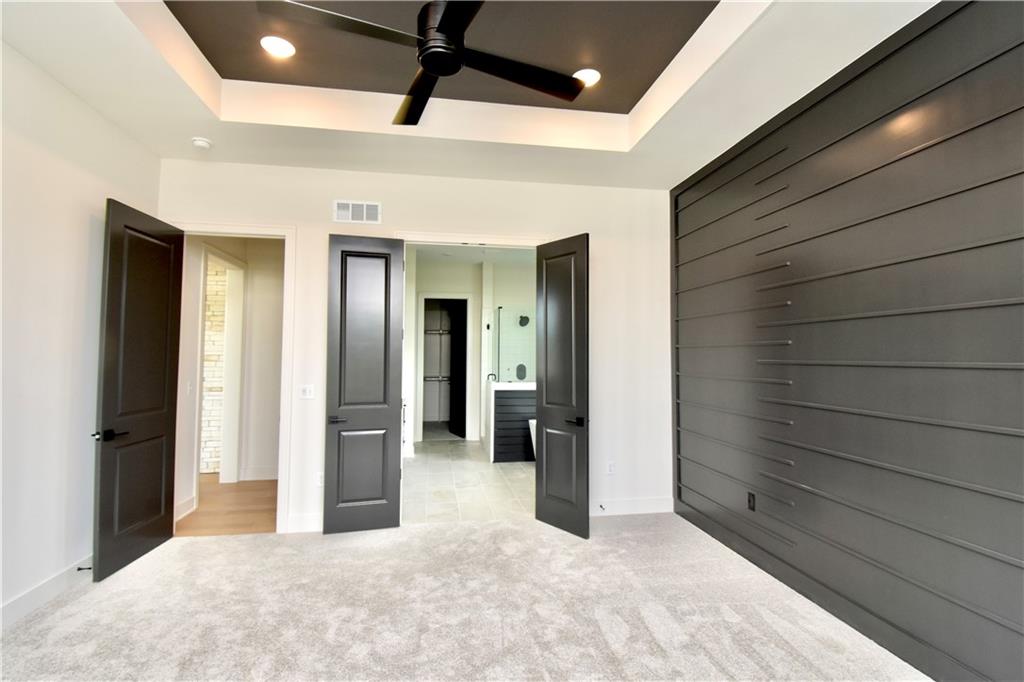 7645 N Booth Avenue Property Photo 15