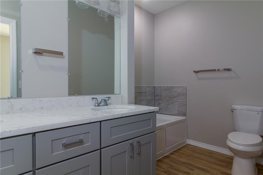 1505 Ashton Way Property Photo 3
