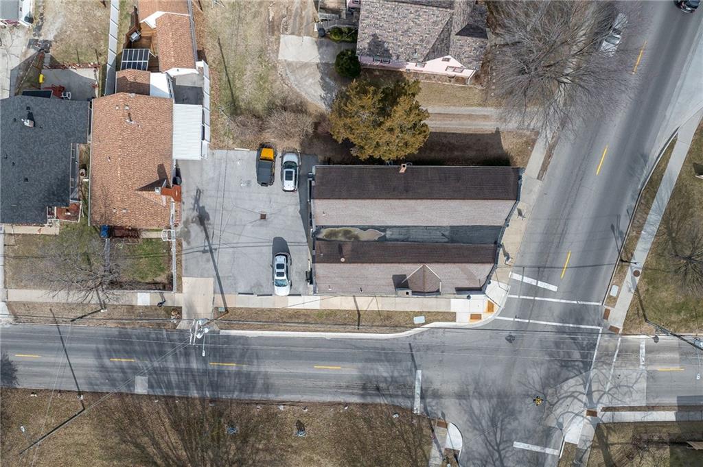 2702 Ashland Avenue Property Photo 7