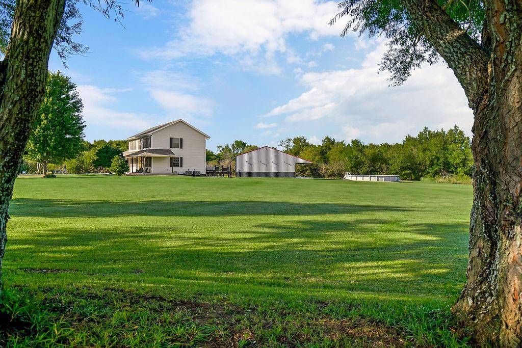 992 E 750 Road Property Photo 44