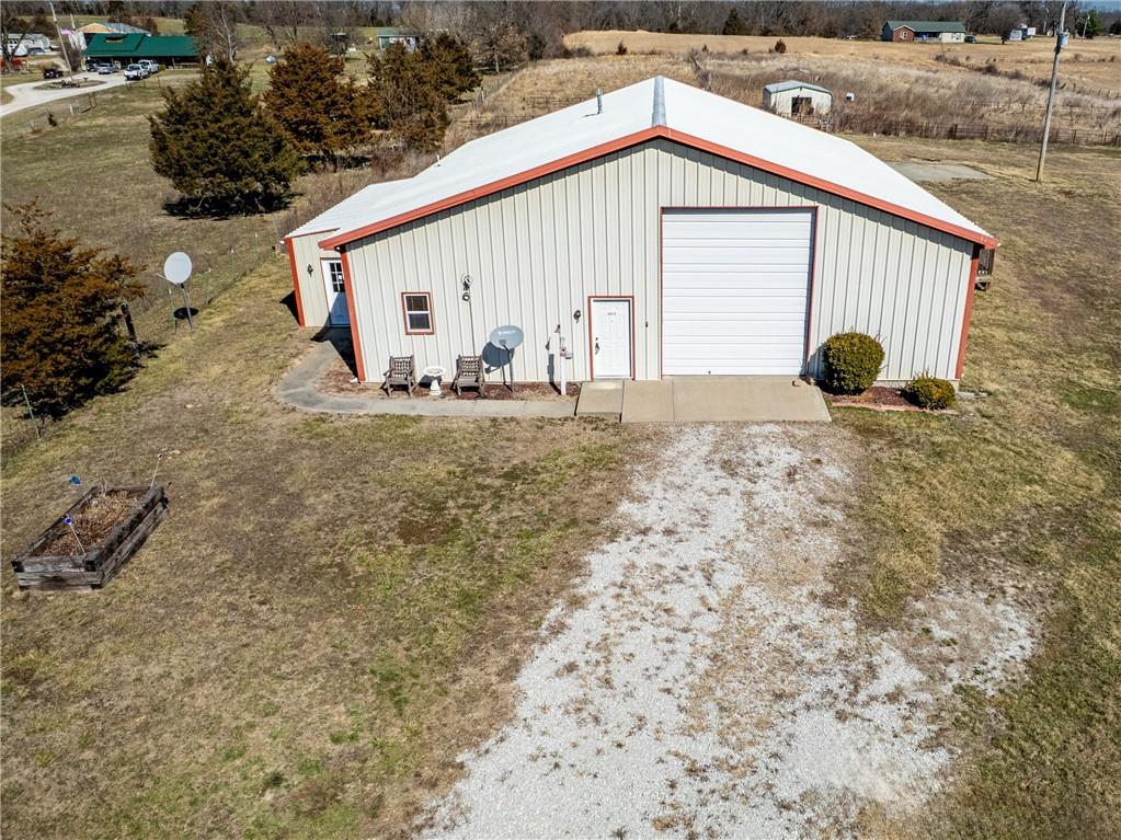 8823 Ne Oo Highway Property Photo 2