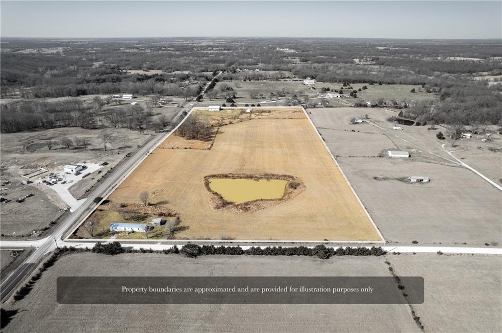 8823 Ne Oo Highway Property Photo 9