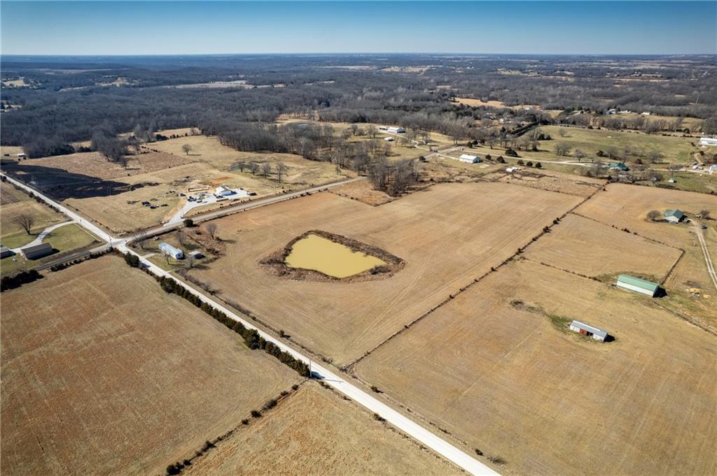 8823 Ne Oo Highway Property Photo 11