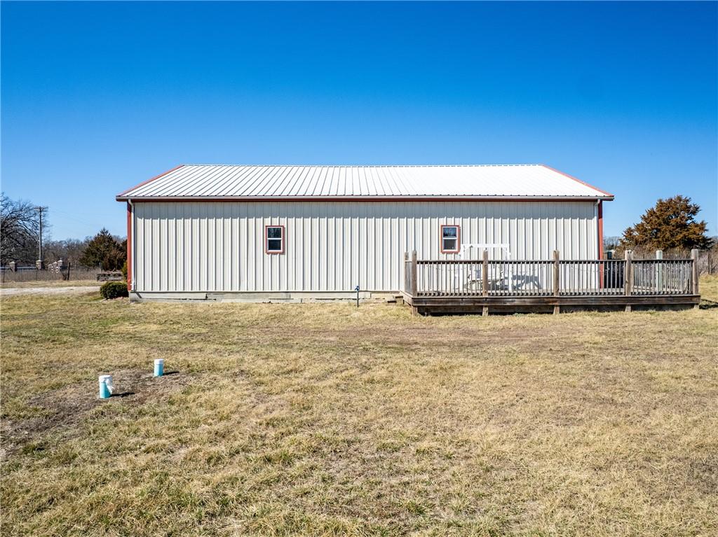 8823 Ne Oo Highway Property Photo 17