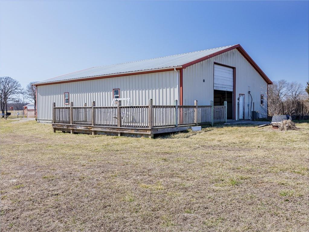 8823 Ne Oo Highway Property Photo 18
