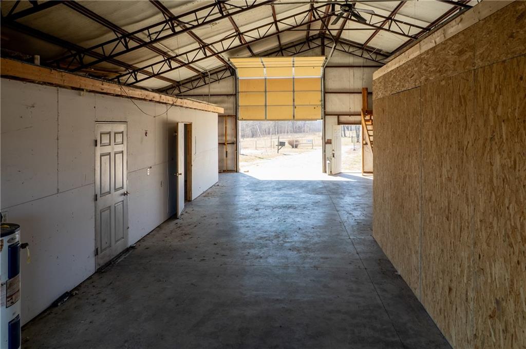 8823 Ne Oo Highway Property Photo 21