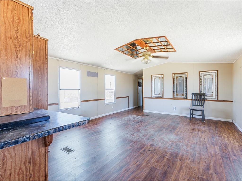 8823 Ne Oo Highway Property Photo 45
