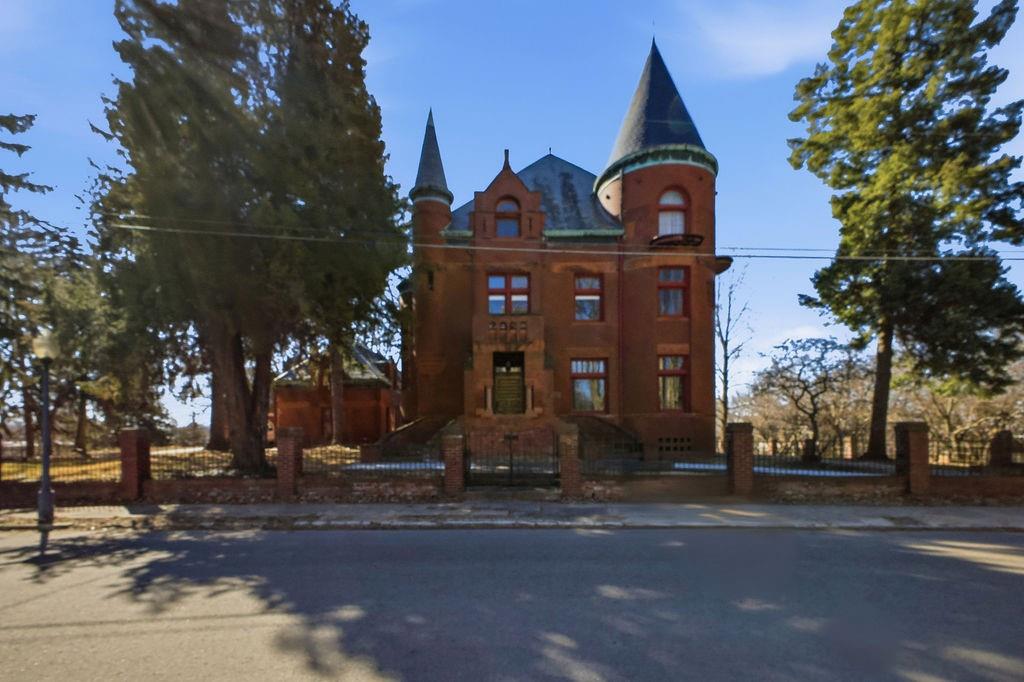 802 Hall Street Property Photo 11