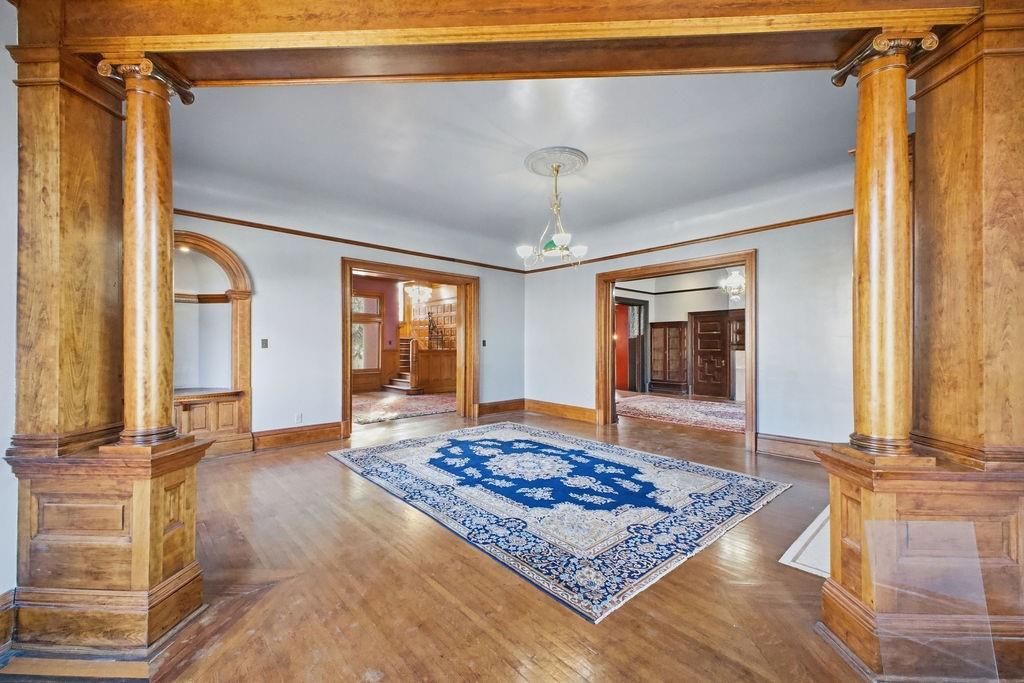 802 Hall Street Property Photo 33