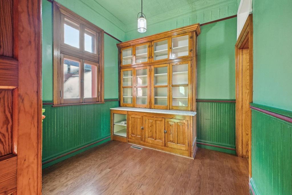 802 Hall Street Property Photo 46