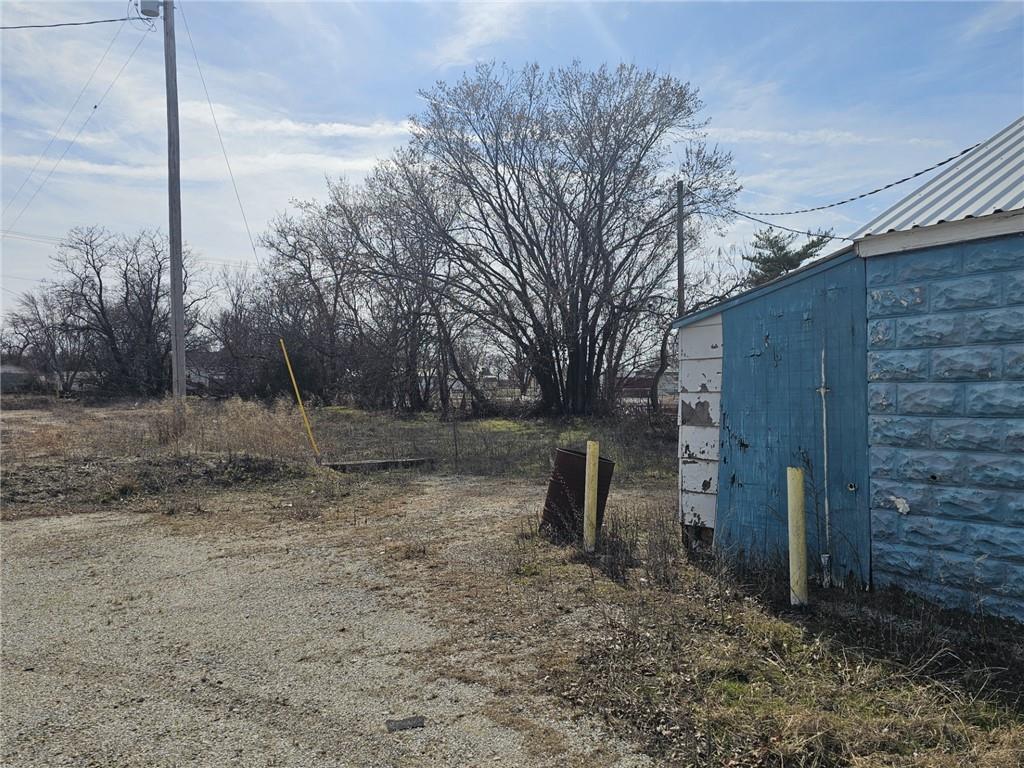 316 W 7th Street Property Photo 11