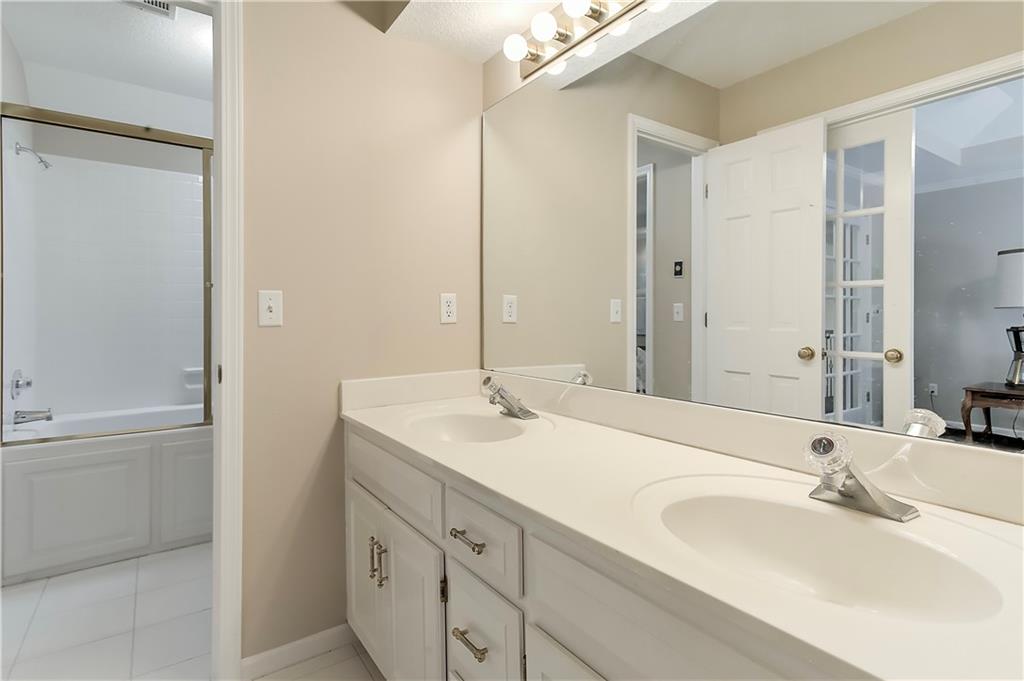 1303 Nw Hawk Creek Drive Property Photo 45