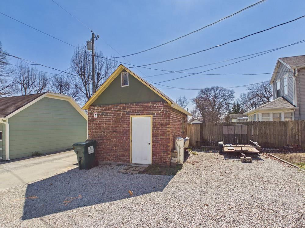 517 S Eddy Street Property Photo 5