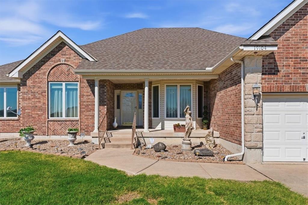 19104 Autumn Lane Property Photo 6