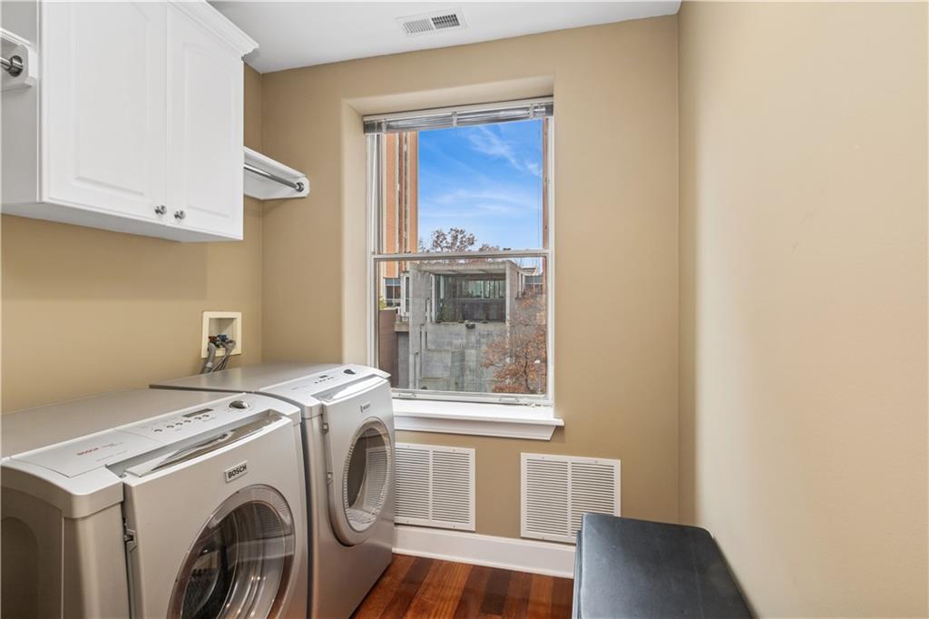 229 Ward Parkway Property Photo 19