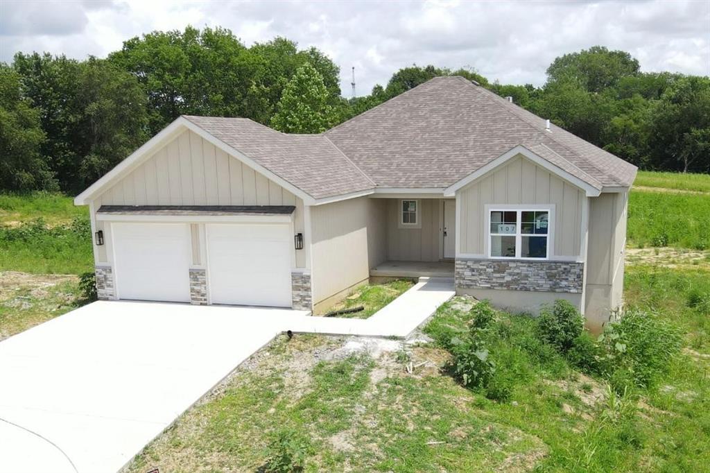 107 Johnson Circle Property Photo 1