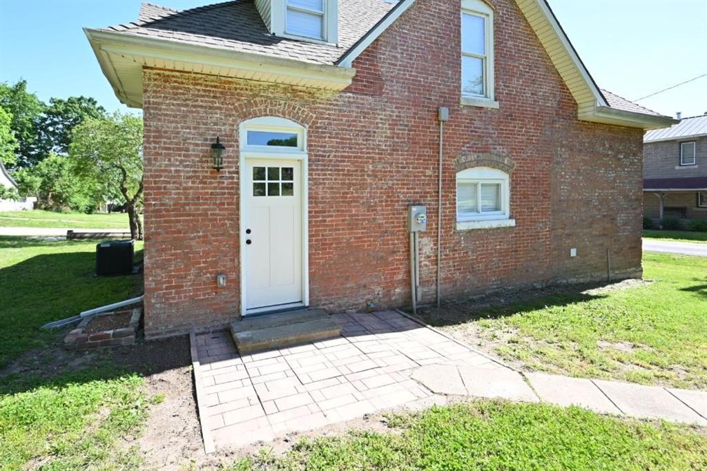 306 Lewis Street Property Photo 12