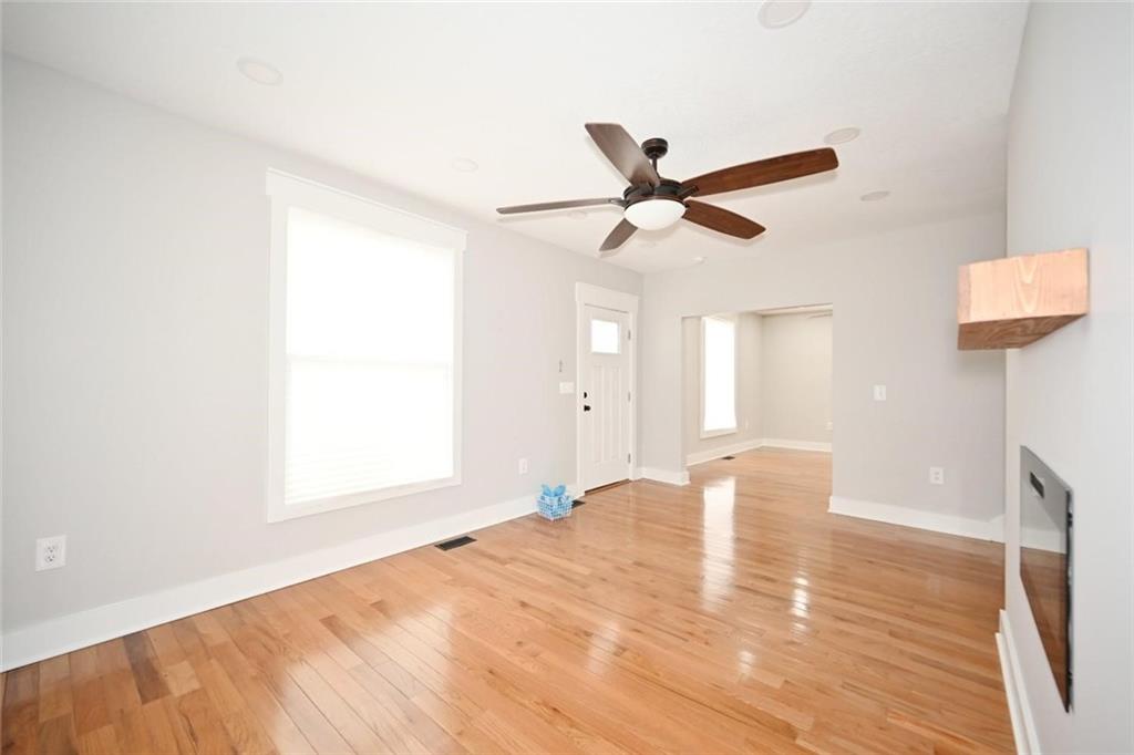 306 Lewis Street Property Photo 16